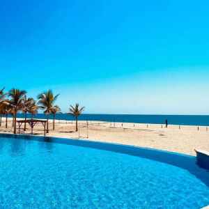 infinity pool at gr solaris lighthouse los cabos