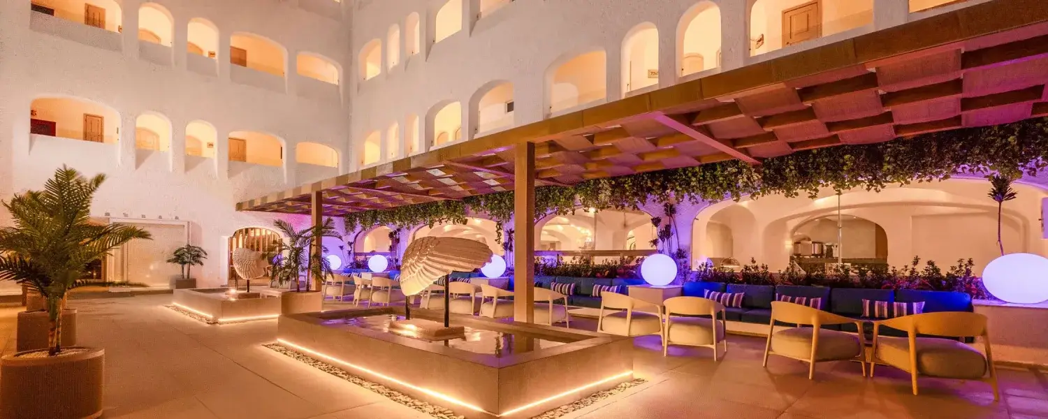 Zeferino plaza in gr caribe is the best place to relax, read and have a nice chat with your couple or friends